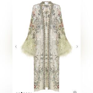 NWT 1000.00 CAMILLA Flare Sleeve Long Robe
Brick Lane Beauty OS COLLECTED PIECE